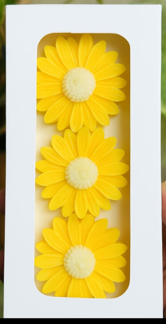 Daisy Flower Candles-Set of 3